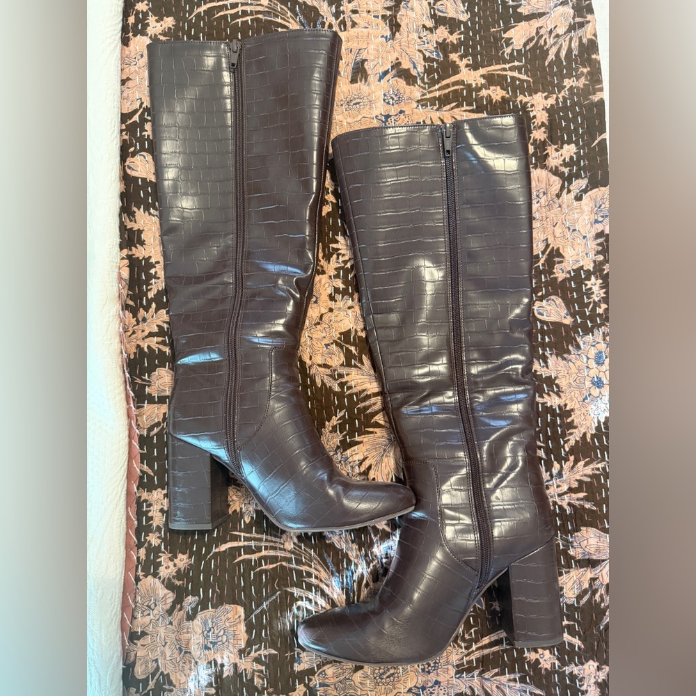 Croc-Embossed Dark Brown Heeled Boots